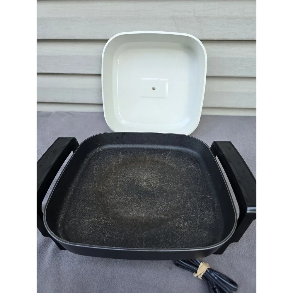 Vintage Presto 11-Inch Non Stick Electric Skillet